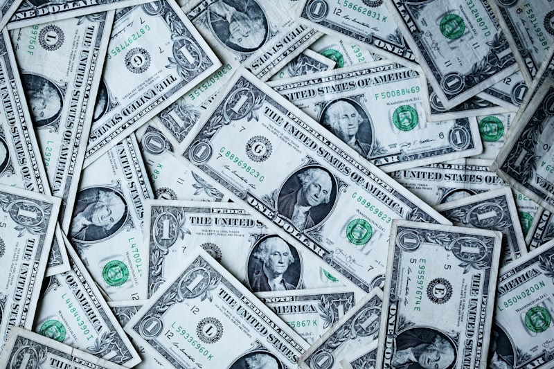 Macroeconomic forces and markets